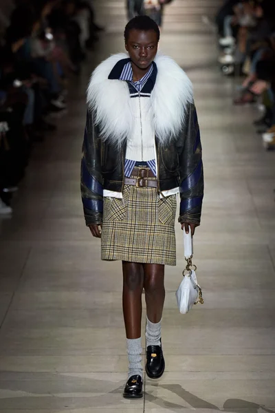 Look 31